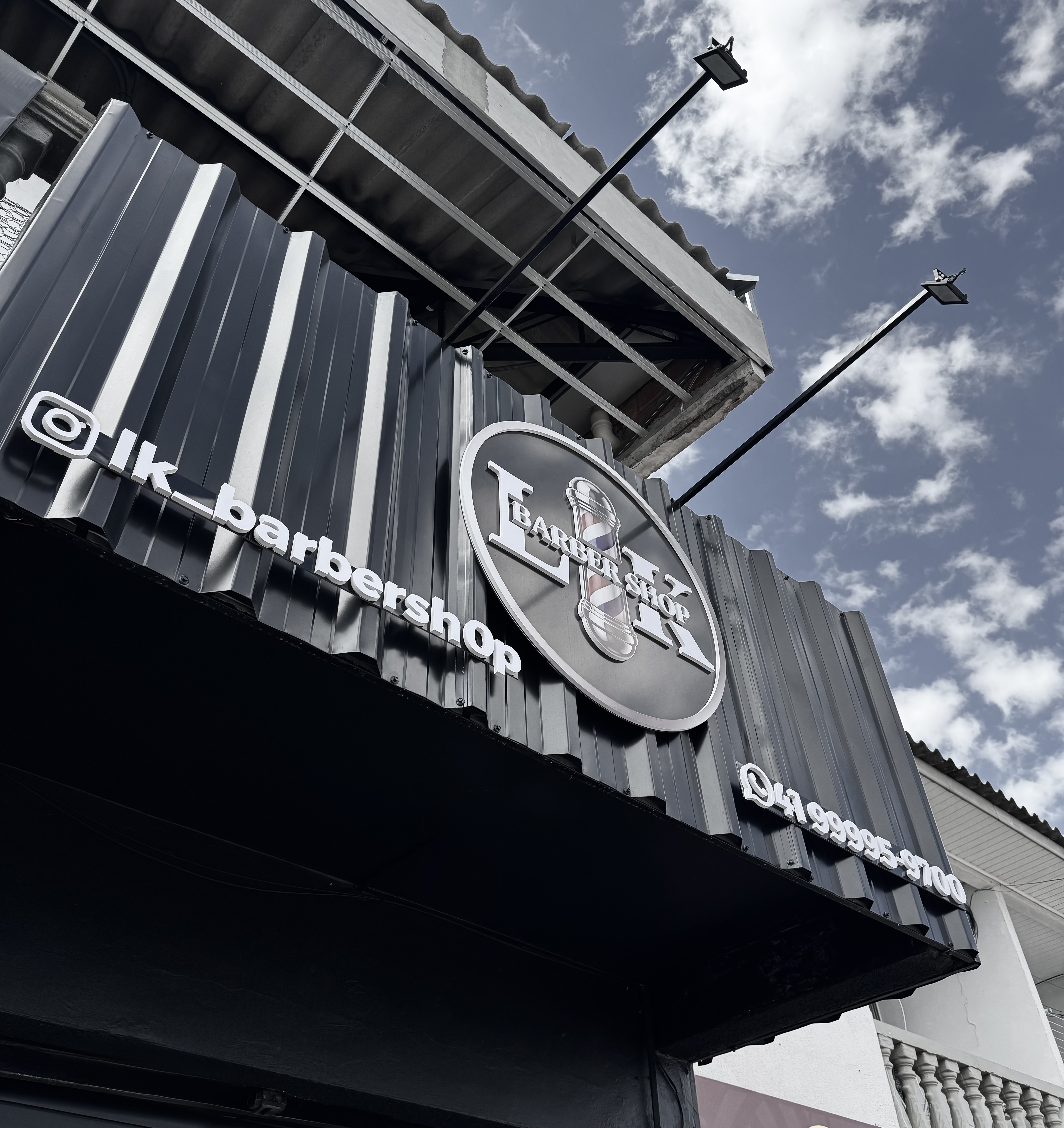 LK Barber — ambiente
